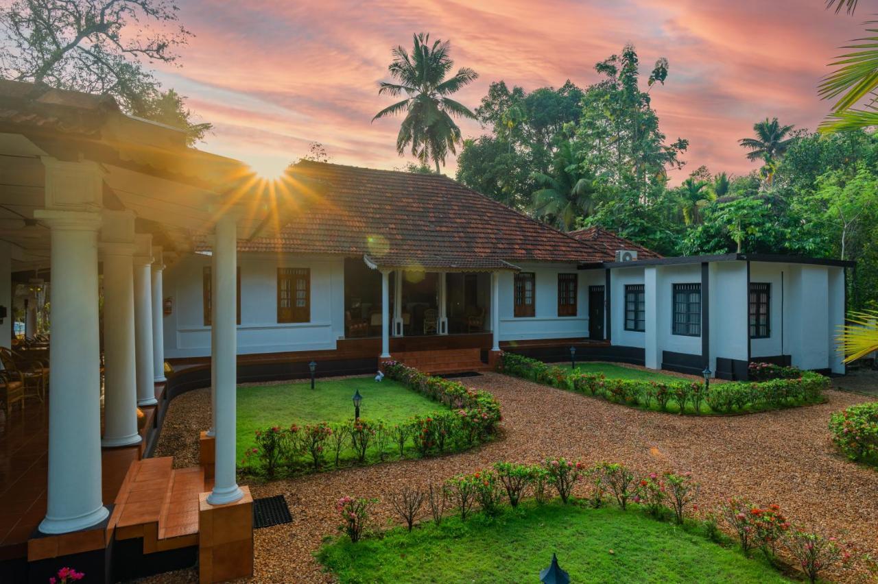 Babira Brookside Heritage Resort Kumarakom Exterior photo