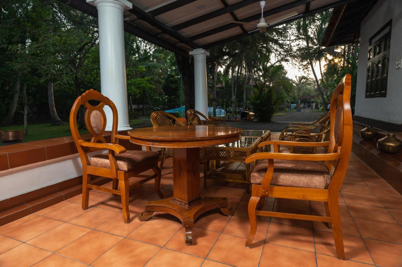 Babira Brookside Heritage Resort Kumarakom Exterior photo