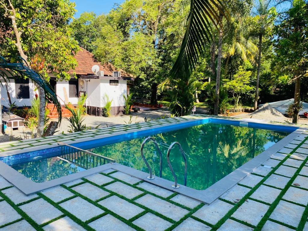 Babira Brookside Heritage Resort Kumarakom Exterior photo