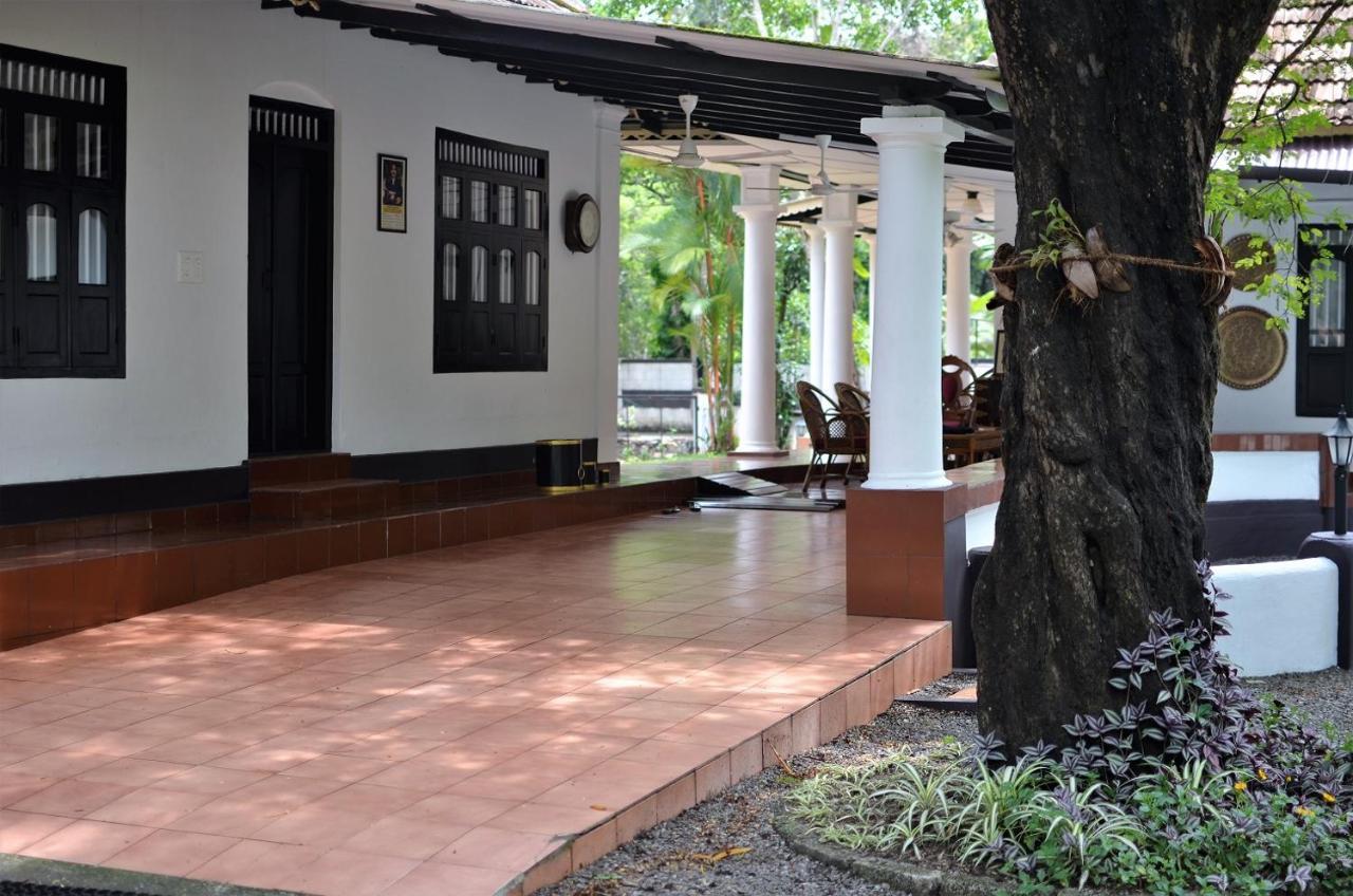 Babira Brookside Heritage Resort Kumarakom Exterior photo